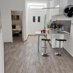 https://estudios-corralejo-center-by-vacanzy-collection.in-canary-islands.com