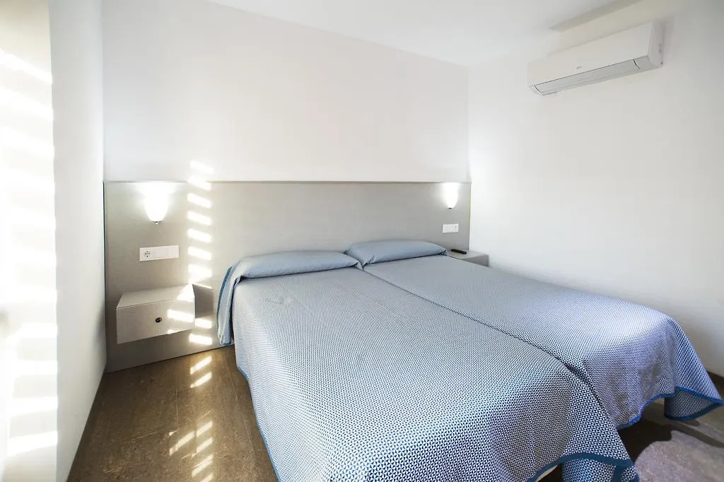 ** Guest house Hostal Drassanes Barcelona Spain